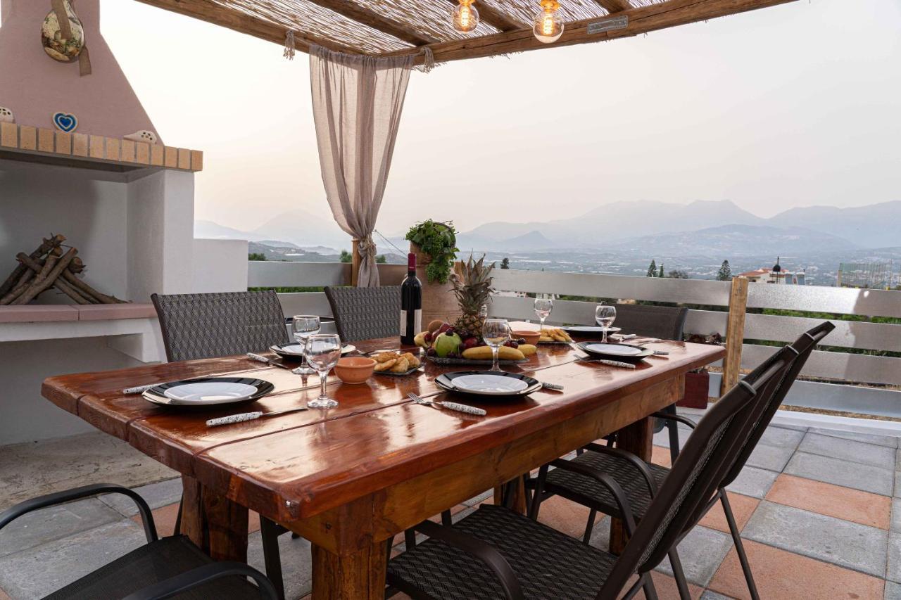 Haritos Holidays Home Pombia Экстерьер фото