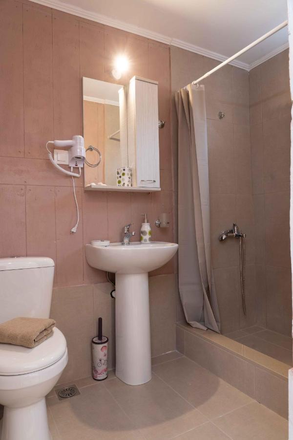 Haritos Holidays Home Pombia Экстерьер фото