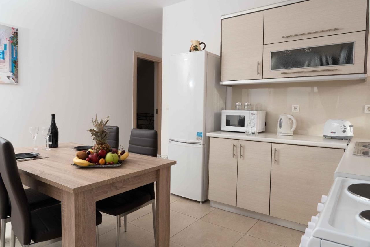 Haritos Holidays Home Pombia Экстерьер фото